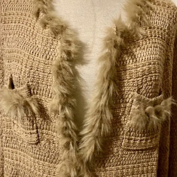 NWOT Lilly Pulitzer Preona Cardigan Sweater Sand Castle Metallic Size XL 🤎💛🤎 - Picture 5 of 10